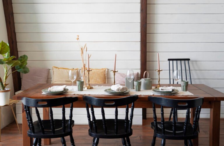 Beautiful Dining Room Furniture for Meals with Family and Friends