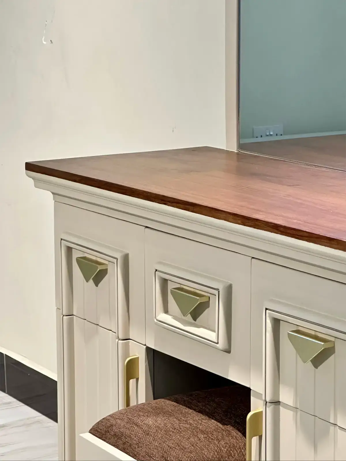 Dressing Table Kenya with Mirror and Padded Stool - Image 3