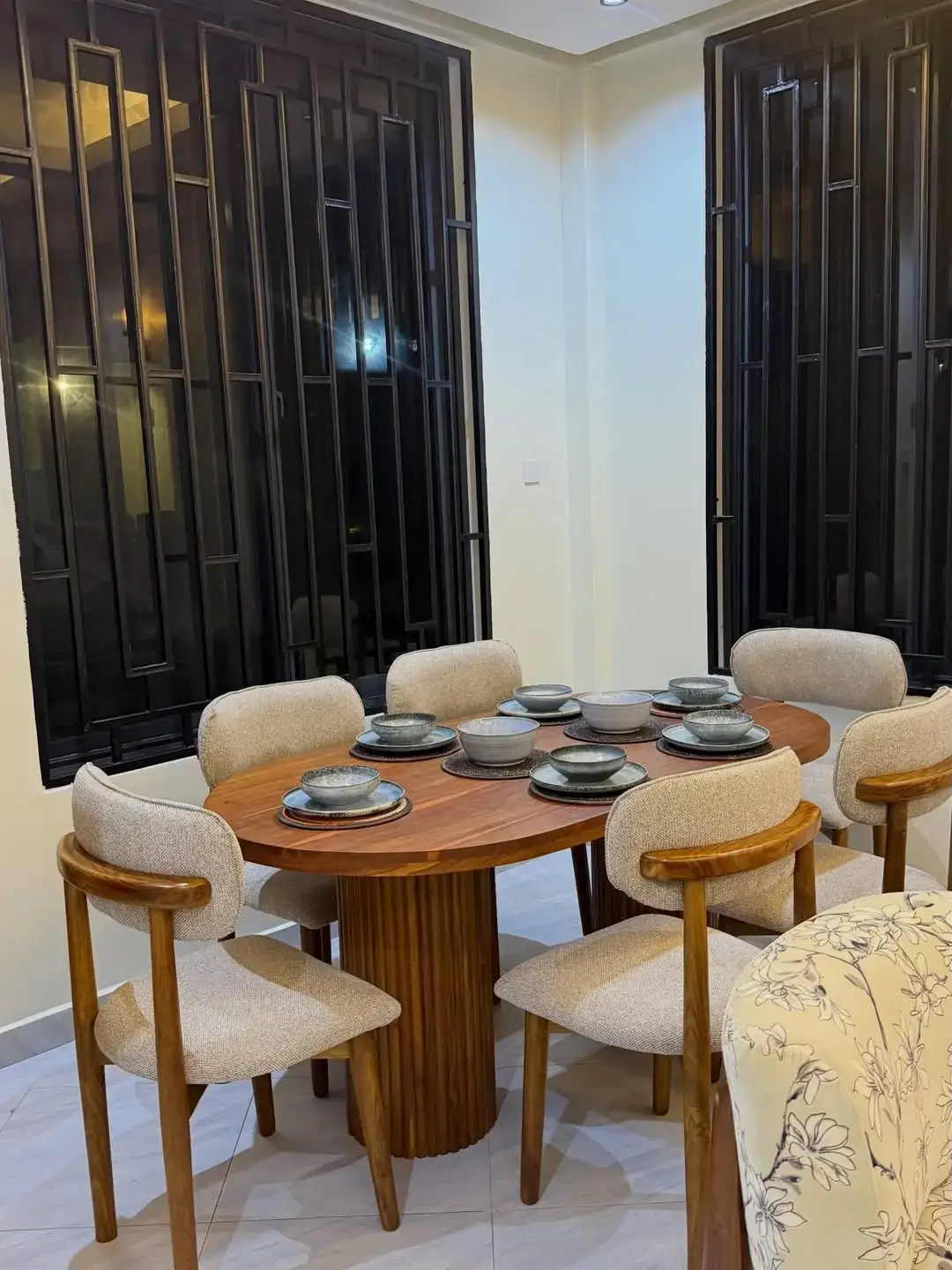 Wooden Dining Table Set Kenya with Upholstered Curved Chairs - Image 2