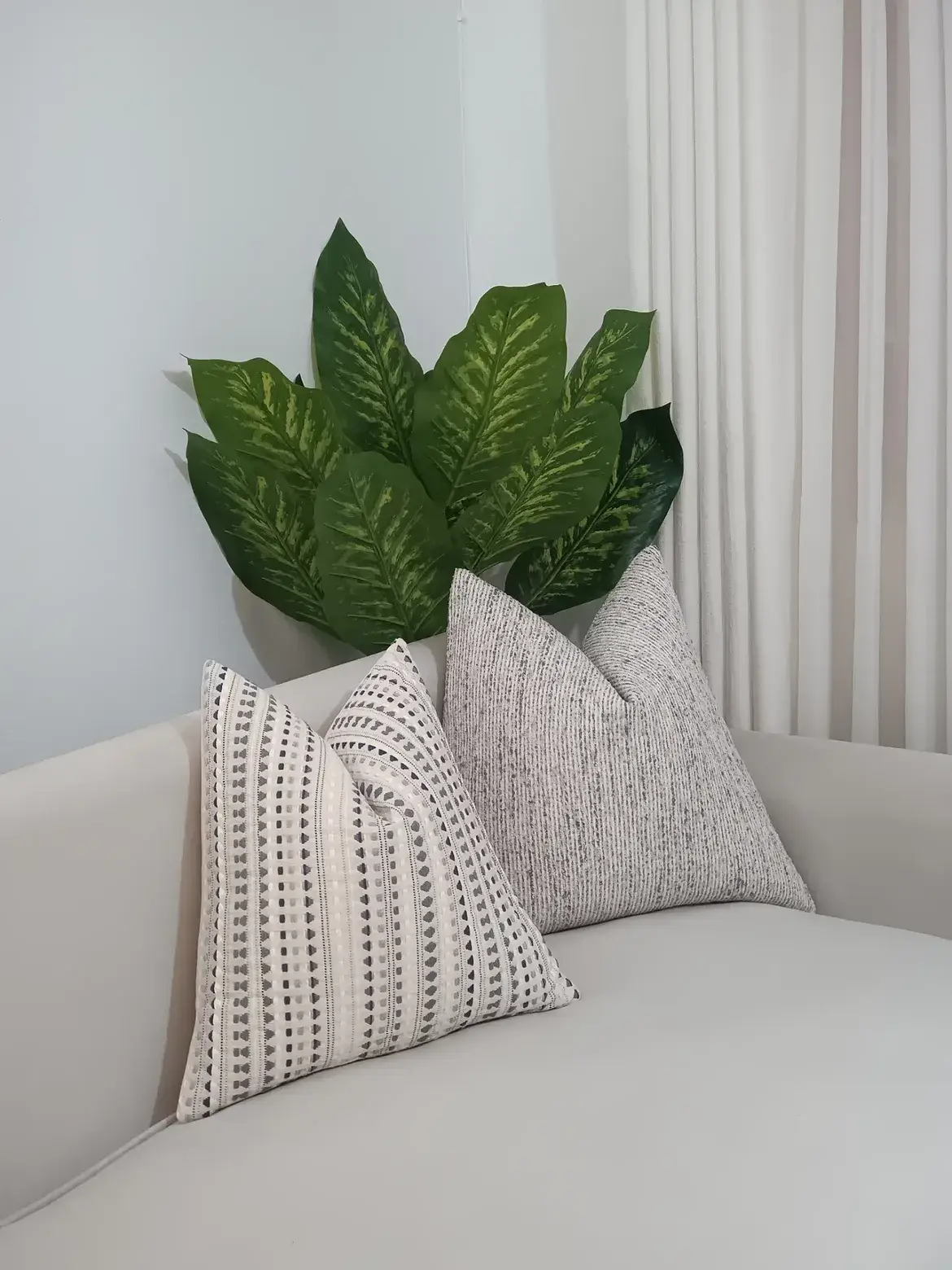 Ivory Woven Geometric Throw Pillow Set Nairobi - Image 5