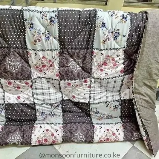 6×7 Grey Trellis Bound-Edge Duvet Set Kenya - Image 3