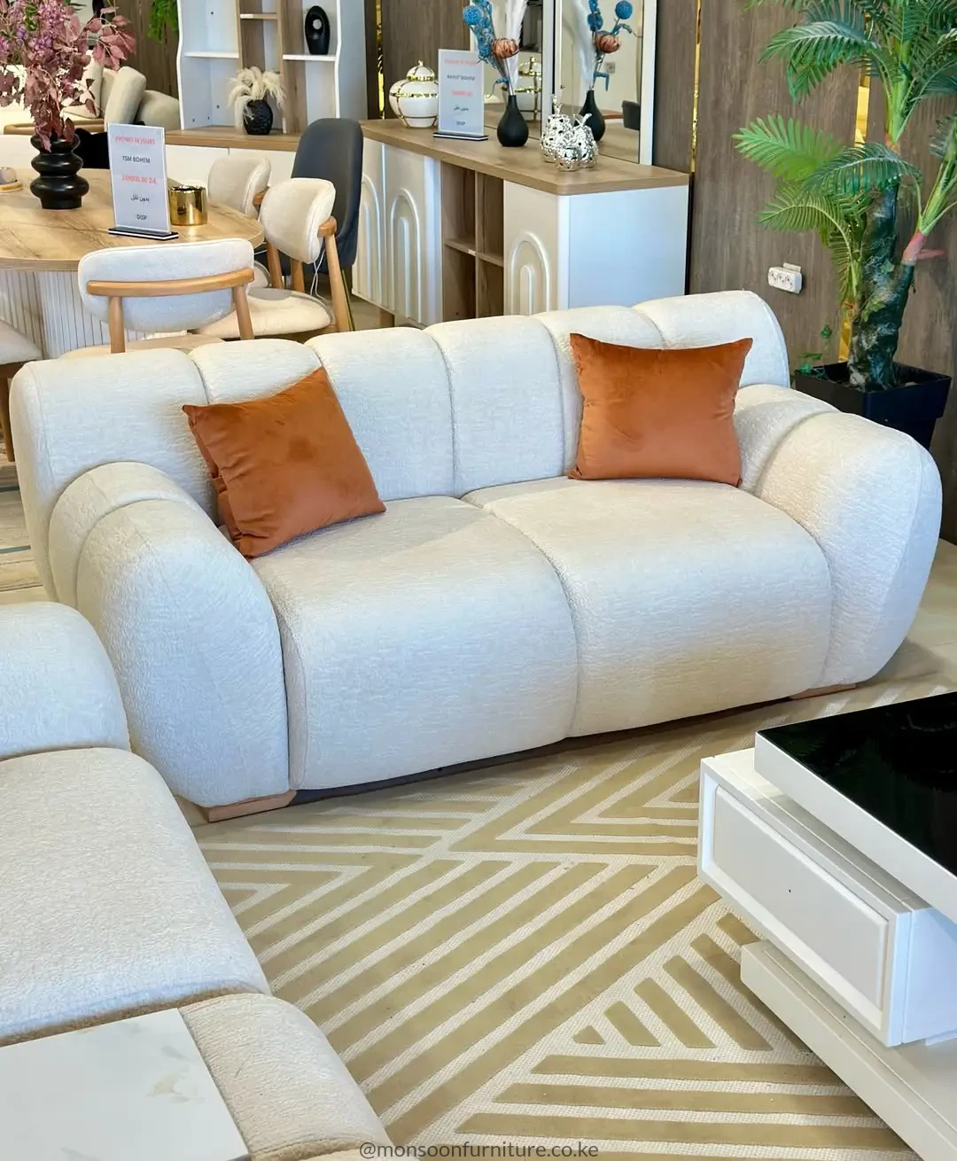 Ivory Boucle 2 Seater Curved Sofa - Image 3