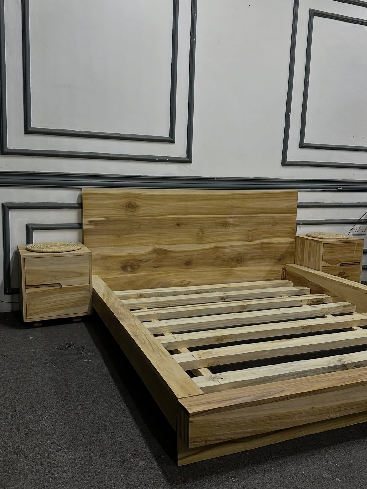 5×6 Natural Wood-Look Panel Bed Kenya - Image 3