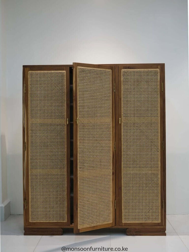 Best Shoe Rack Material: Wood vs Metal vs Plastic vs Bamboo