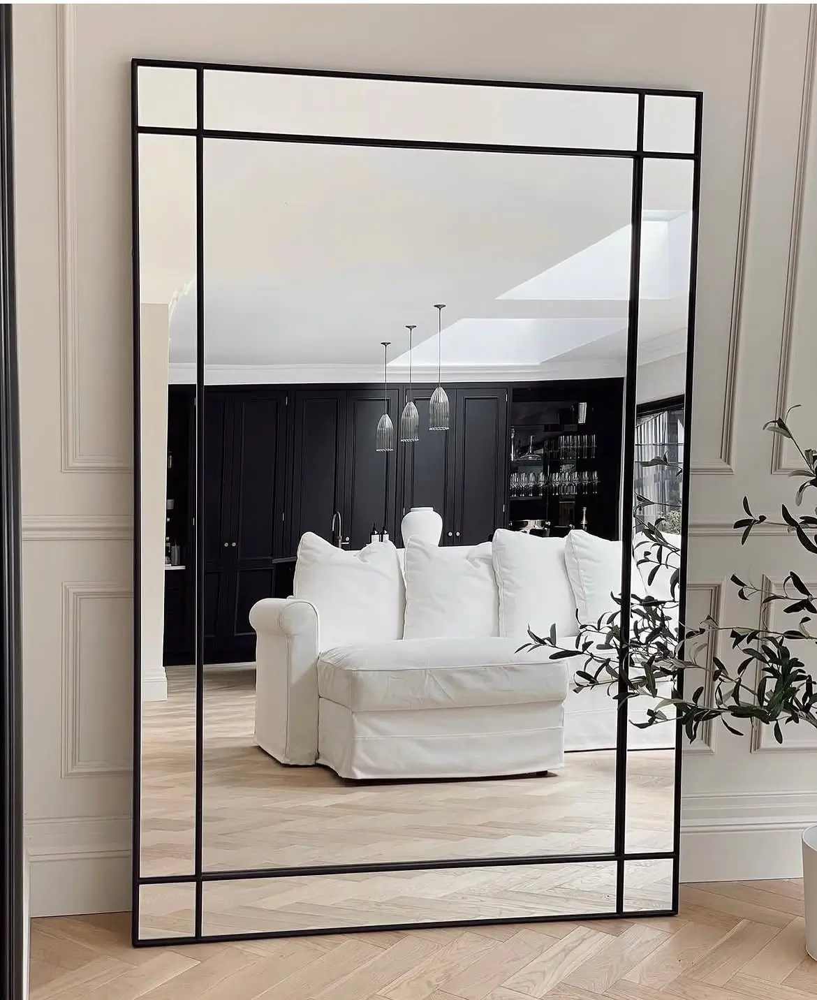 Black Arched Full Size Floor Mirror Kenya - Image 3