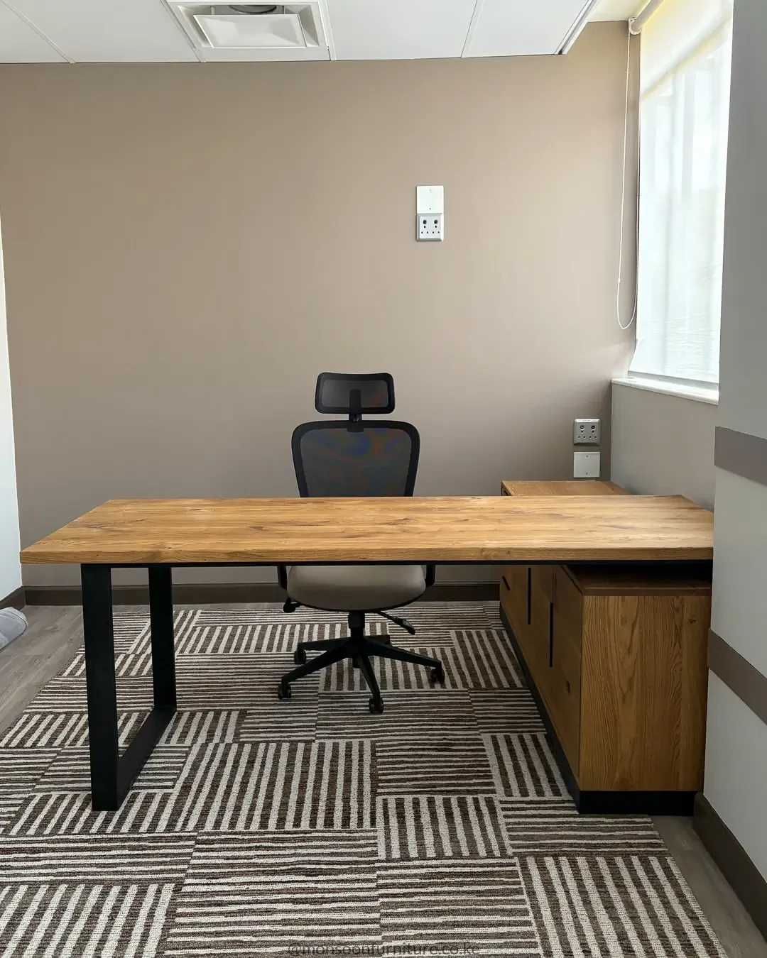 Wood-Grain Executive Office Desk Nairobi, Kenya - Image 2