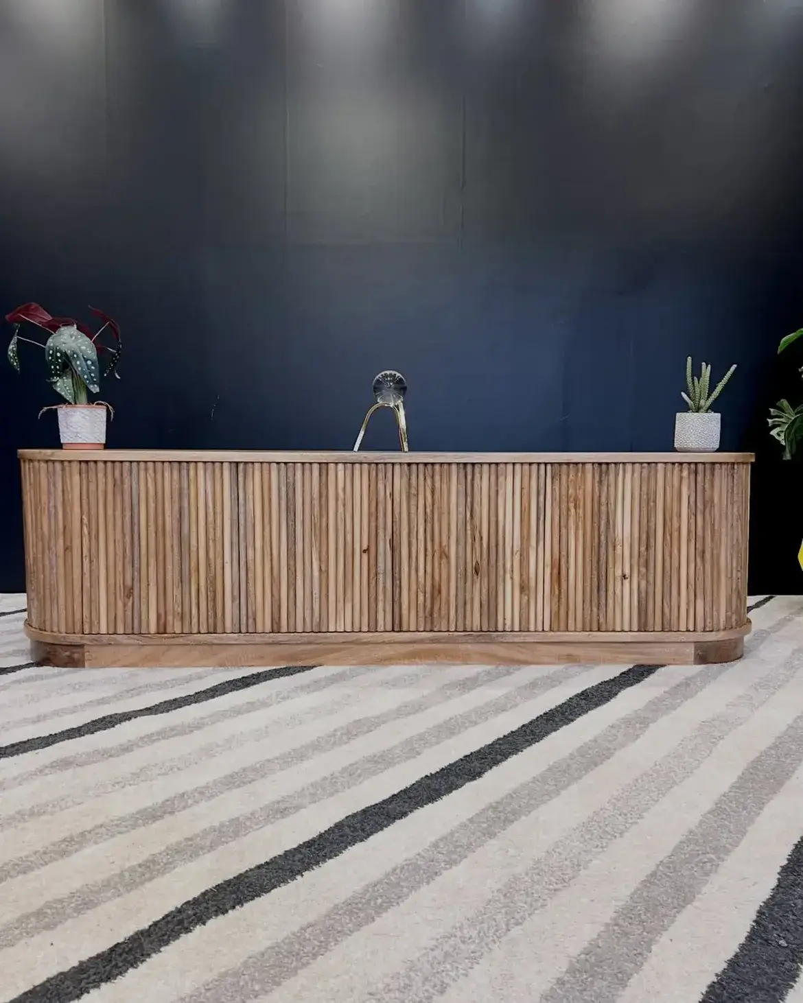 6ft Mango Wood Ribbed Storage Console Kenya - Image 3