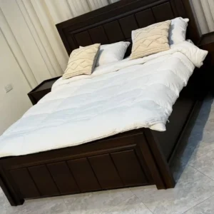 Mahogany 6×6 wooden bed with vertical-panel headboard and footboard