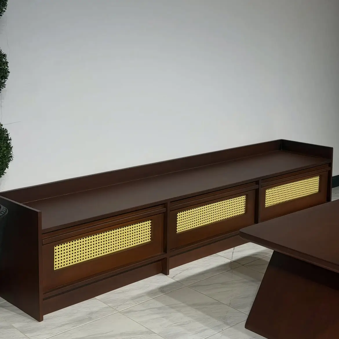 Mahogany TV Cabinet & Geometric Coffee Table Kenya - Image 2