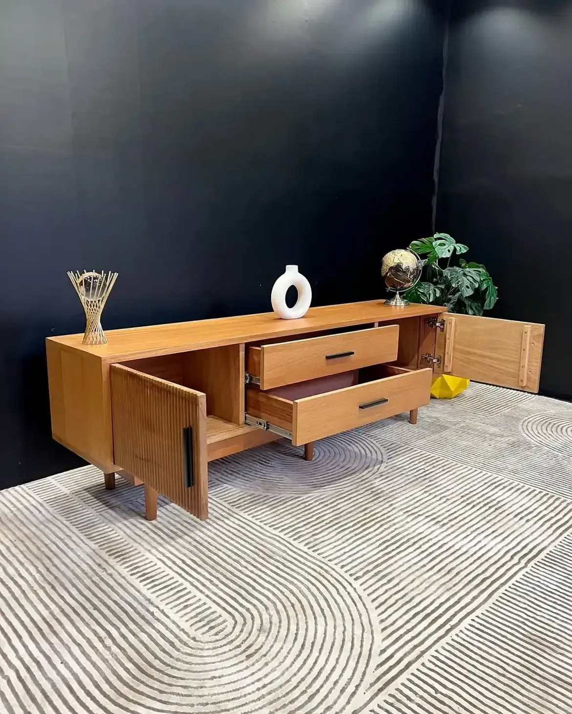 Meru Oak 6ft Ribbed TV Console Kenya - Image 3