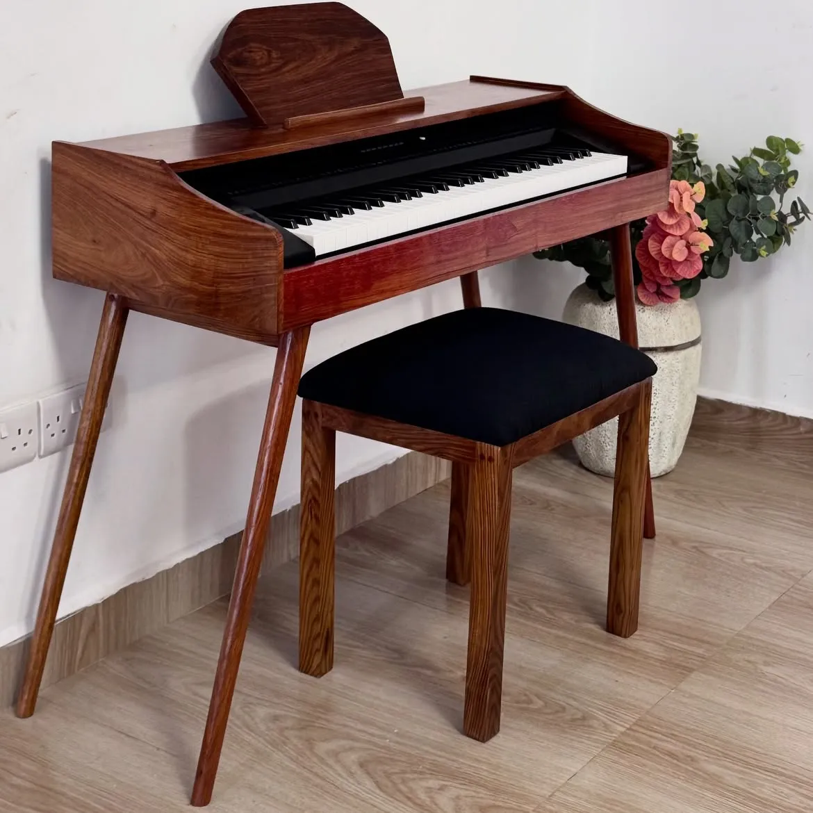 Monsoon Branton Mahogany Piano Keyboard Desk – Kenya